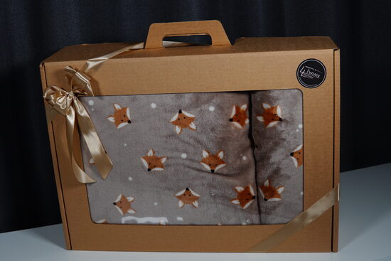 Flīsa pleds un spilvena komplekts - Lapsas